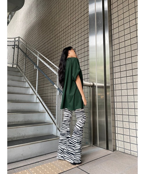 EGOIST（エゴイスト）の「EGOIST刺繍TシャツⅡ（Tシャツ/カットソー・レディース・ブラック/ベージュ/グリーン・FREE）」の18枚目の写真