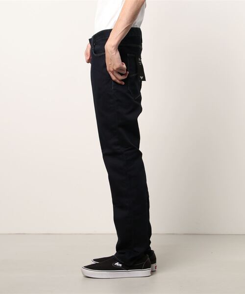 EMPORIO ARMANI(エンポリオアルマーニ)の「EMPORIO ARMANI(エンポリオアルマーニ) デニムパンツ(デニムパンツ・メンズ・ブラック/ワンウォッシュ・30/28/40/31/29/42/33)」の3枚目の写真
