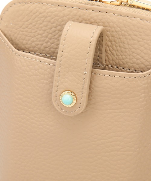 Ungrid（アングリッド）の「【ungrid/アングリッド】牛革天然石ブローチ　マルチケース　お財布ショルダーバッグ（ショルダーバッグ・レディース・ピンク/ベージュ系その他/ダークブルー/キャメル/カーキ/グレー/ブラック/ベージュ/オリーブ/ライトグリーン/ミント/アイボリー/ブルー系その他/ダークグリーン/ターコイズブルー/ワイン/マスタード・FREE）」の18枚目の写真