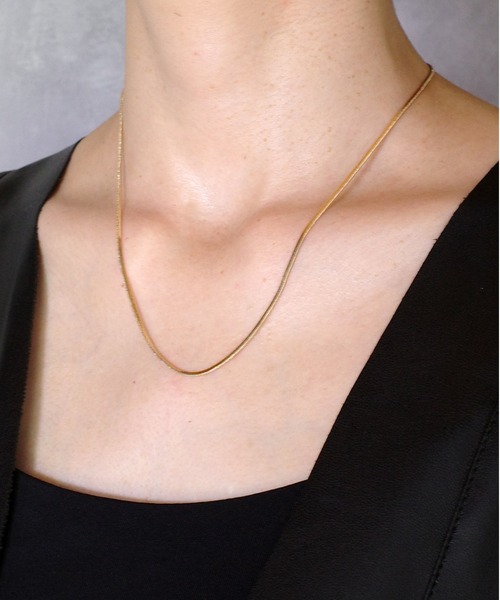 SIGNAL(シグナル)の「【SIGNAL/シグナル】Snake Chain Necklace / スネークチェーンネックレス(ネックレス・レディース・シルバー/ゴールド・41cm)」の4枚目の写真