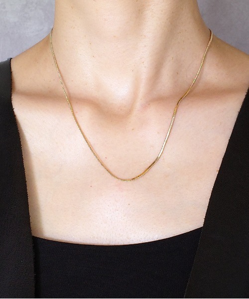 SIGNAL(シグナル)の「【SIGNAL/シグナル】Snake Chain Necklace / スネークチェーンネックレス(ネックレス・レディース・シルバー/ゴールド・41cm)」の9枚目の写真