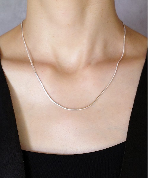 SIGNAL(シグナル)の「【SIGNAL/シグナル】Snake Chain Necklace / スネークチェーンネックレス(ネックレス・レディース・シルバー/ゴールド・41cm)」の14枚目の写真