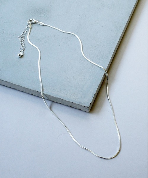 SIGNAL(シグナル)の「【SIGNAL/シグナル】Snake Chain Necklace / スネークチェーンネックレス(ネックレス・レディース・シルバー/ゴールド・41cm)」の13枚目の写真