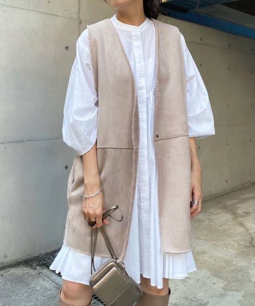 DouDou（ドゥドゥ）の「フェイクファーリバーシブルベスト（ベスト・レディース・ベージュ/グレー・FREE）」の18枚目の写真