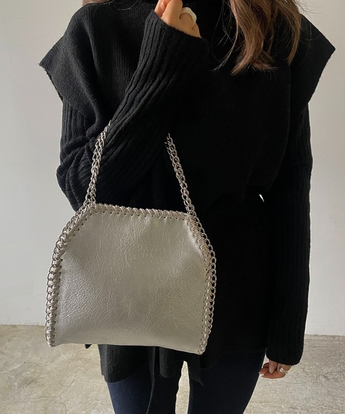 210nouve（トゥージュヌーブ）の「2WAYチェーンバッグ（ハンドバッグ・レディース・マスタード/ゼブラ/グリーン/ブラック/アイボリー/シルバー/ライトグレー・FREE）」の6枚目の写真