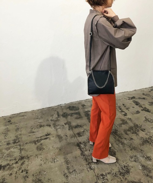 210nouve（トゥージュヌーブ）の「2WAYチェーンバッグ（ハンドバッグ・レディース・マスタード/ゼブラ/グリーン/ブラック/アイボリー/シルバー/ライトグレー・FREE）」の16枚目の写真