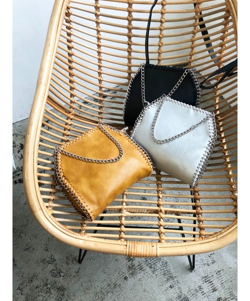 210nouve（トゥージュヌーブ）の「2WAYチェーンバッグ（ハンドバッグ・レディース・マスタード/ゼブラ/グリーン/ブラック/アイボリー/シルバー/ライトグレー・FREE）」の10枚目の写真