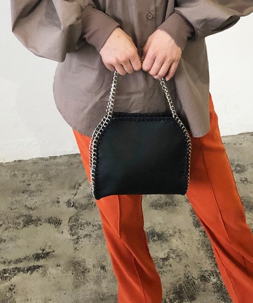 210nouve（トゥージュヌーブ）の「2WAYチェーンバッグ（ハンドバッグ・レディース・マスタード/ゼブラ/グリーン/ブラック/アイボリー/シルバー/ライトグレー・FREE）」の17枚目の写真