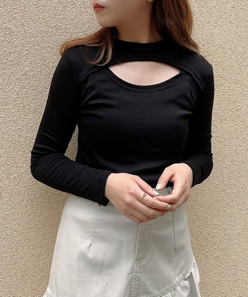Crea titty&Co. PETIT(クレアティティーアンドコープチ)の「【Crea titty&Co.PETIT】デコルテオープンカットトップス(Tシャツ/カットソー・レディース・ブラック/ホワイト・FREE)」の7枚目の写真