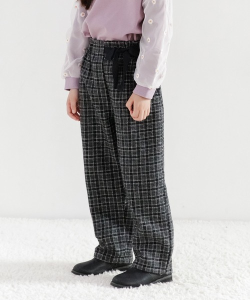 Bee des Bee(ビーデスビー)の「チェック柄パンツ(デニムパンツ・キッズ・ブラウン系その他/ブラック/ベージュ/テラコッタ・100cm/140cm/120cm/150cm/130cm/110cm)」の2枚目の写真