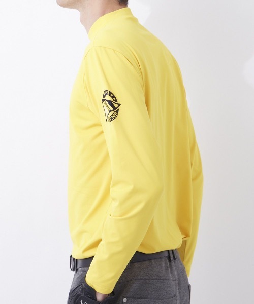 FILA GOLF(フィラゴルフ )の「【FILA:フィラゴルフ】メンズモックネック 袖胸ロゴ刺繍 フロントプリント 長袖シャツ / ゴルフウェア(Tシャツ/カットソー・メンズ・ホワイト/ブラック/ネイビー/カーキ/イエロー/オレンジ・MEDIUM/LARGE/X-LARGE)」の16枚目の写真