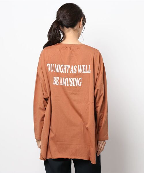 Samansa Mos2（サマンサ モスモス）の「前後ロゴプリントチュニック長袖Tシャツ（Tシャツ/カットソー・レディース・キナリ/キャメル/チャコール・ﾌﾘ-）」の5枚目の写真