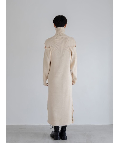 Ayla(アイラ)の「shoulder design knit onepiece(ワンピース・レディース・ブラック/アイボリー/ブラウン・FREE)」の15枚目の写真
