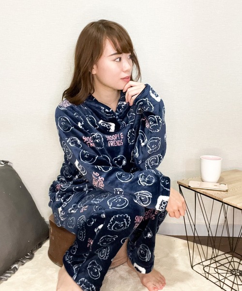 PEANUTS(ピーナッツ)の「【SNOOPY】ふわもこスヌーピーフェイスプリントルームウェアセット(ルームウェア/パジャマ)」 - WEAR