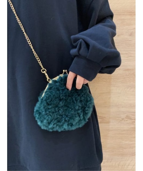 RODEO CROWNS WIDE BOWL(ロデオクラウンズワイドボウル)の「ボアポシェット(ショルダーバッグ・レディース・ベージュ/パープル/イエロー/グリーン・FREE)」の2枚目の写真