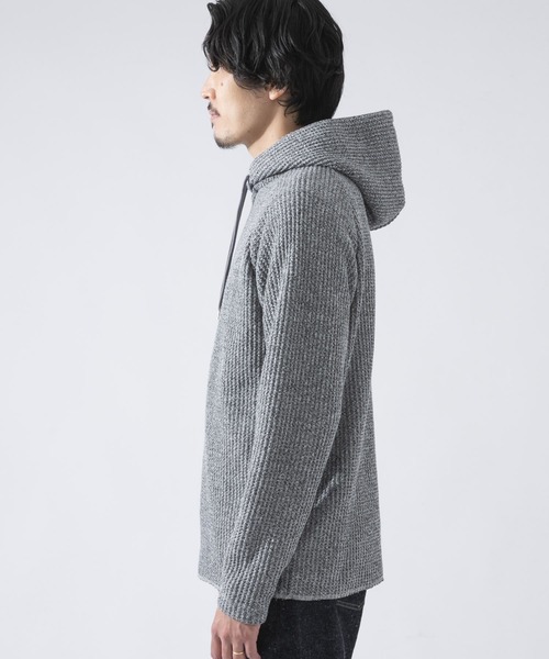 URBAN RESEARCH ROSSO MEN(アーバンリサーチロッソメン)の「ワッフルニットパーカー(パーカー・メンズ・グレー/ブラック・LARGE/X-LARGE/MEDIUM)」の4枚目の写真