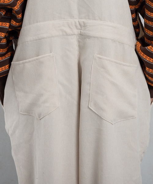 kutir(クティール)の「コーデュロイオーバーオール(サロペット/オーバーオール・メンズ・ダークブラウン/グリーン/アイボリー・MEDIUM/LARGE)」の13枚目の写真