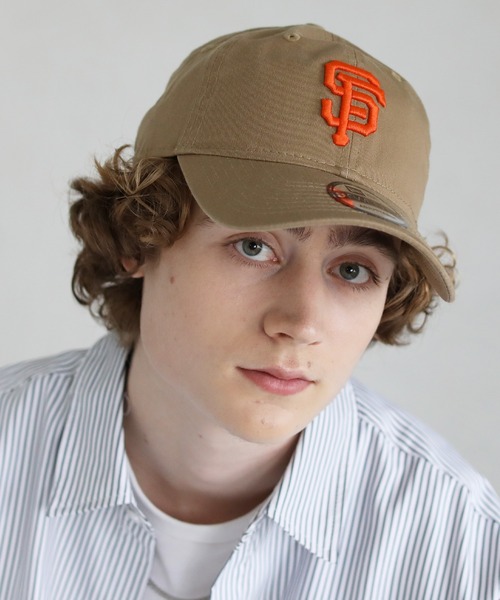 NEW ERA（ニューエラ）の「NEWERA MLB ベースボールキャップ（キャップ・メンズ・ブラック系/ブラック系1/グレー系/ダークグリーン系/ダークグリーン系1/グリーン系/ネイビー系/ネイビー系1/ネイビー系2/ネイビー系3/ホワイト系1/ブラック系3/ブラック系2/ホワイト系/レッド系/グリーン系1/グレー系1/ブラウン系/ネイビー系4/ベージュ系/ベージュ系1/グレー系2/ネイビー系7/ネイビー系8/ホワイト系2/ホワイト系3/グリーン系2/ブルー系/ネイビー系5/ネイビー系6/ベージュ系2/ベージュ系3・ONESIZE）」の15枚目の写真