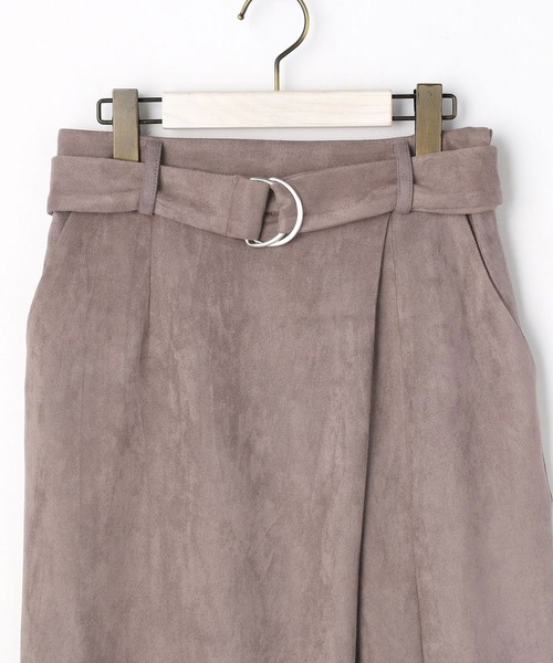 NICOLE white(ニコルホワイト)の「ベルト付きコクーンタイトスカート(スカート・レディース・グレー/サックスブルー/グレー系/ベージュ系・FREE)」の12枚目の写真