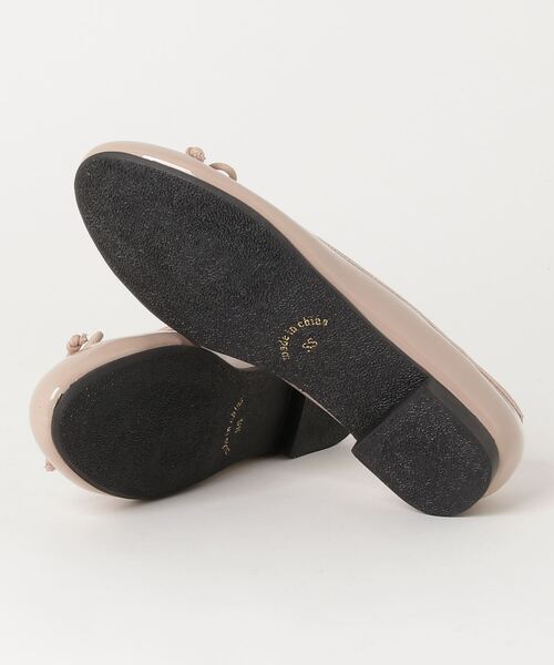 LibertyDoll（リバティードール）の「LibertyDoll 美シルエット履き心地やわらか　ラウンドトゥフラットバレーパンプス（バレエシューズ・レディース・ホワイト/ブラック/ベージュ/レッド/シルバー/ゴールド/グリーン/アイボリー/グレイッシュベージュ/パイソン・LL/3L/SS/S/M/L）」の20枚目の写真