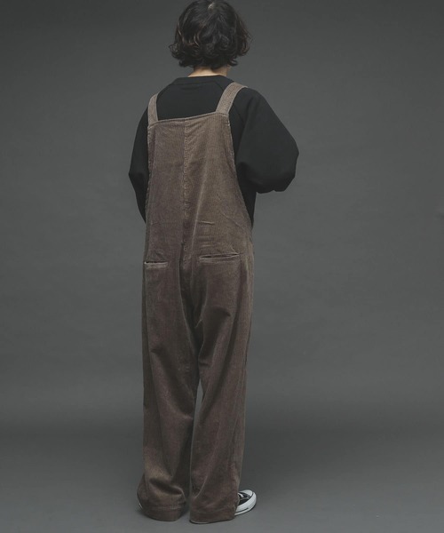 SENSE OF PLACE by URBAN RESEARCH(センスオブプレイスバイアーバンリサーチ)の「ヘビーコーデュロイオーバーオール(サロペット/オーバーオール・メンズ・ライトブルー/ブラック/ベージュ・MEDIUM/LARGE)」の8枚目の写真