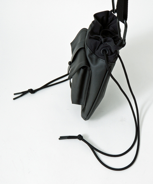 GEAR3(ギアスリー)の「【GEAR3 別注】フラップポケット 2WAY ミニショルダー(ショルダーバッグ・メンズ・ブラック・フリー)」の15枚目の写真