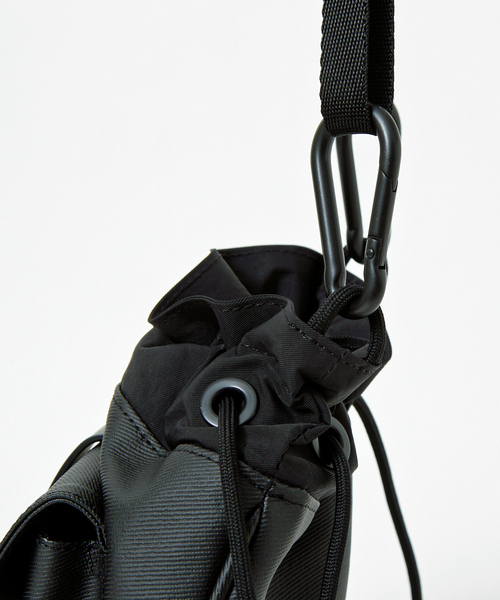 GEAR3(ギアスリー)の「【GEAR3 別注】フラップポケット 2WAY ミニショルダー(ショルダーバッグ・メンズ・ブラック・フリー)」の16枚目の写真