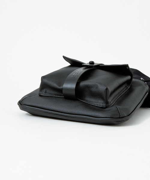 GEAR3(ギアスリー)の「【GEAR3 別注】フラップポケット 2WAY ミニショルダー(ショルダーバッグ・メンズ・ブラック・フリー)」の19枚目の写真