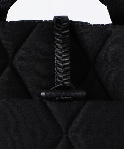 THE NORTH FACE(ザノースフェイス)の「<THE NORTH FACE> ジオフェイス PC スリーブ 13インチ(PC・タブレットケース・レディース・ブラック/ベージュ・FREE)」の8枚目の写真