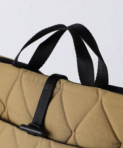 THE NORTH FACE(ザノースフェイス)の「<THE NORTH FACE> ジオフェイス PC スリーブ 13インチ(PC・タブレットケース・レディース・ブラック/ベージュ・FREE)」の14枚目の写真