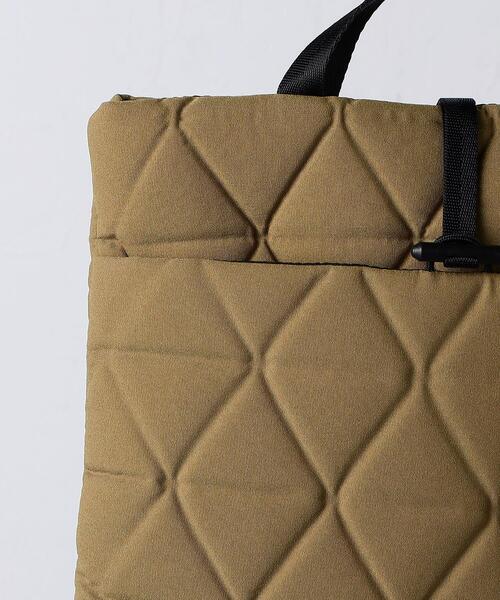 THE NORTH FACE(ザノースフェイス)の「<THE NORTH FACE> ジオフェイス PC スリーブ 13インチ(PC・タブレットケース・レディース・ブラック/ベージュ・FREE)」の12枚目の写真