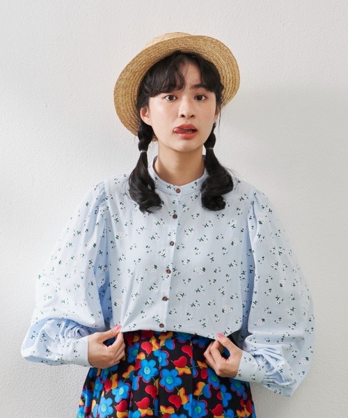 MERLOT（メルロー）の「フラワーパフスリブラウス（シャツ/ブラウス・レディース・ブルー/ピンク/ホワイト・FREE）」の2枚目の写真