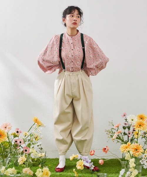 MERLOT（メルロー）の「フラワーパフスリブラウス（シャツ/ブラウス・レディース・ブルー/ピンク/ホワイト・FREE）」の7枚目の写真