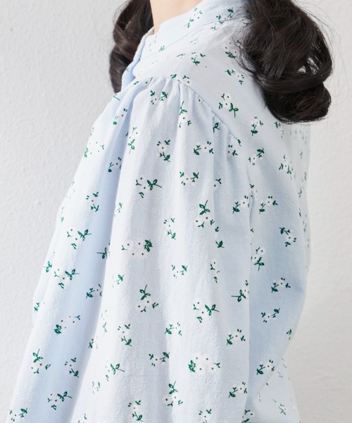 MERLOT（メルロー）の「フラワーパフスリブラウス（シャツ/ブラウス・レディース・ブルー/ピンク/ホワイト・FREE）」の22枚目の写真