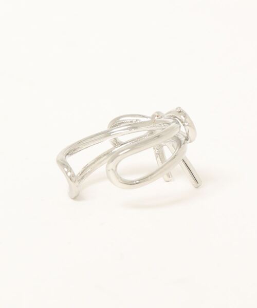 Fun & Daily(ファンアンドデイリー)の「F&D : Tiny Ribbon earcuff(イヤーカフ・レディース・シルバー・FREE)」の2枚目の写真