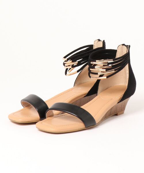 carino（カリーノ）の「ウエッジヒールアンクルストラップ