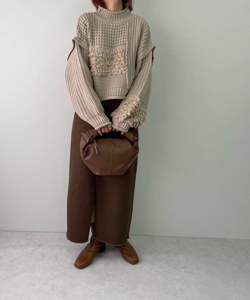 LE MORE(リモア)の「マシュマロソフトミニバッグ(ハンドバッグ・レディース・ホワイト/ブラウン/ベージュ/ブラック・FREE)」の8枚目の写真