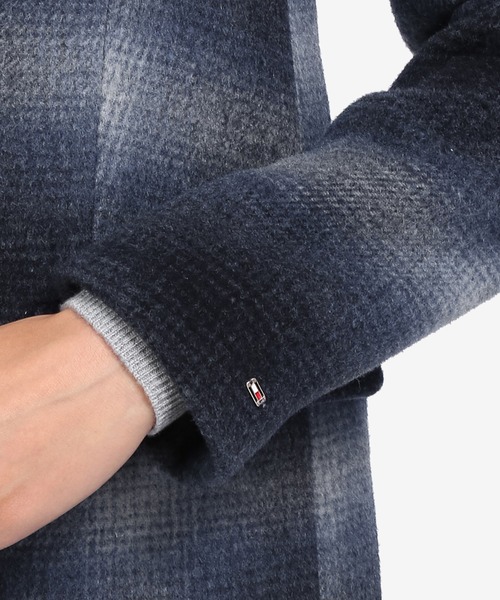 TOMMY HILFIGER（トミーヒルフィガー）の「シャドーチェックチェスターコート（チェスターコート・レディース・ネイビー/イエロー・32inch/34inch/36inch）」の7枚目の写真