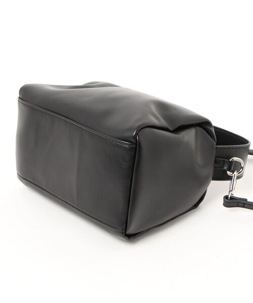 natural couture（ナチュラルクチュール）の「カラフルポーチ型バッグ（ショルダーバッグ・レディース・ブラック/ベージュ/イエロー/グリーン・FREE）」の12枚目の写真