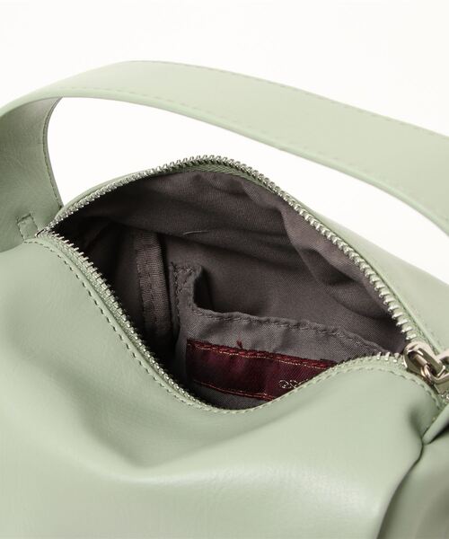 natural couture（ナチュラルクチュール）の「カラフルポーチ型バッグ（ショルダーバッグ・レディース・ブラック/ベージュ/イエロー/グリーン・FREE）」の14枚目の写真