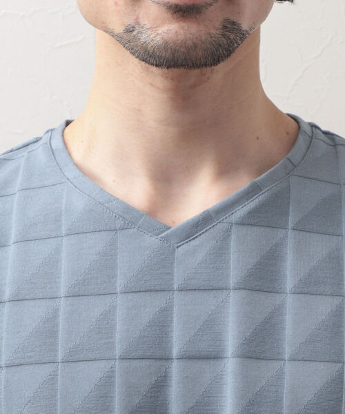 Stutostein Nolley's（シュテットシュタインノーリーズ）の「幾何学リンクスVネックTシャツ（Tシャツ/カットソー・メンズ・ホワイト/ネイビー/グレイッシュブルー/ライトグレー/ブラック・LARGE/MEDIUM/X-LARGE/SMALL）」の6枚目の写真