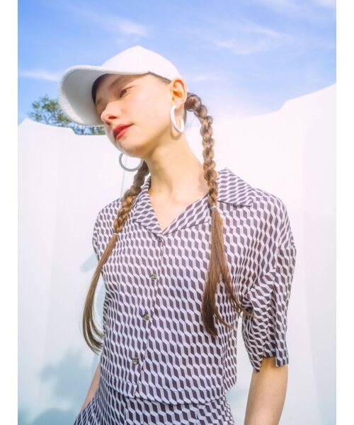 EMODA（エモダ）の「ミニマルロゴキャップ（キャップ・レディース・ホワイト/ブラック・FREE）」の4枚目の写真