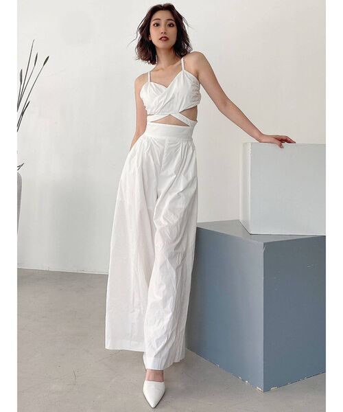 GYDA（ジェイダ）の「カシュクールキャミロンパース（つなぎ/オールインワン・レディース・オフホワイト/ブラック・FREE）」の3枚目の写真