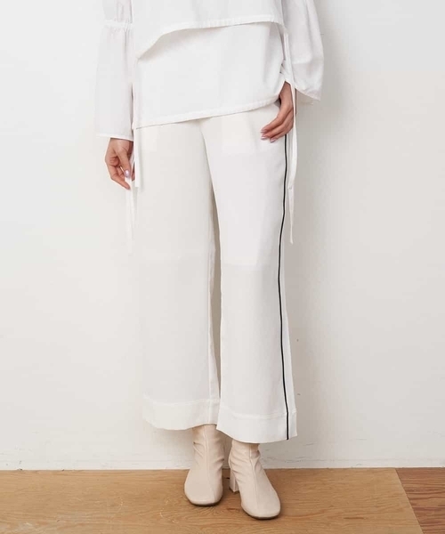 A de a.v.v（アードアー・ヴェ・ヴェ）の「［SET UP対応］配色パイピングパンツ（その他パンツ・レディース・ブラック/ホワイト・38/36/34）」の9枚目の写真