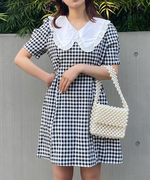 Voyage titty&Co.PETIT(ボヤージュティティアンドコープチ)の「【Voyage titty&Co. PETIT】フリルカラーギンガムワンピース(ワンピース・レディース・ブラック/ベージュ・FREE)」の2枚目の写真