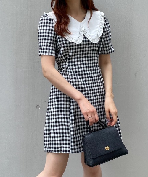 Voyage titty&Co.PETIT(ボヤージュティティアンドコープチ)の「【Voyage titty&Co. PETIT】フリルカラーギンガムワンピース(ワンピース・レディース・ブラック/ベージュ・FREE)」の3枚目の写真