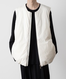 ATTACHMENT | 塩縮タフタ カラーレス ダウンベスト / NY TAFFETA COLLARLESS DOWN VEST(ダウンベスト)