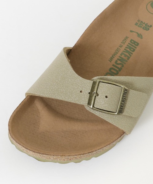 ITEMS URBANRESEARCH（アイテムズ アーバンリサーチ）の「BIRKENSTOCK　MADRID Narrow Fit（その他シューズ・レディース・グリーン系その他/ベージュ系その他・38/37/36）」の6枚目の写真