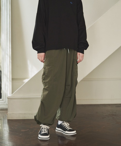 ADAMASTE（アダマスト）の「ルーズワイドミリタリーカーゴパンツ（カーゴパンツ・メンズ・ブラック/カーキ・SMALL/MEDIUM/LARGE）」の9枚目の写真