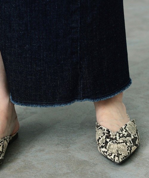 SOMETHING（サムシング）の「SOMETHING スリットデニムスカート（デニムスカート・レディース・ライトブルー/インディゴブルー・SMALL/MEDIUM）」の10枚目の写真